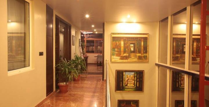 Justa Mg Road Hotell Bangalore Eksteriør bilde